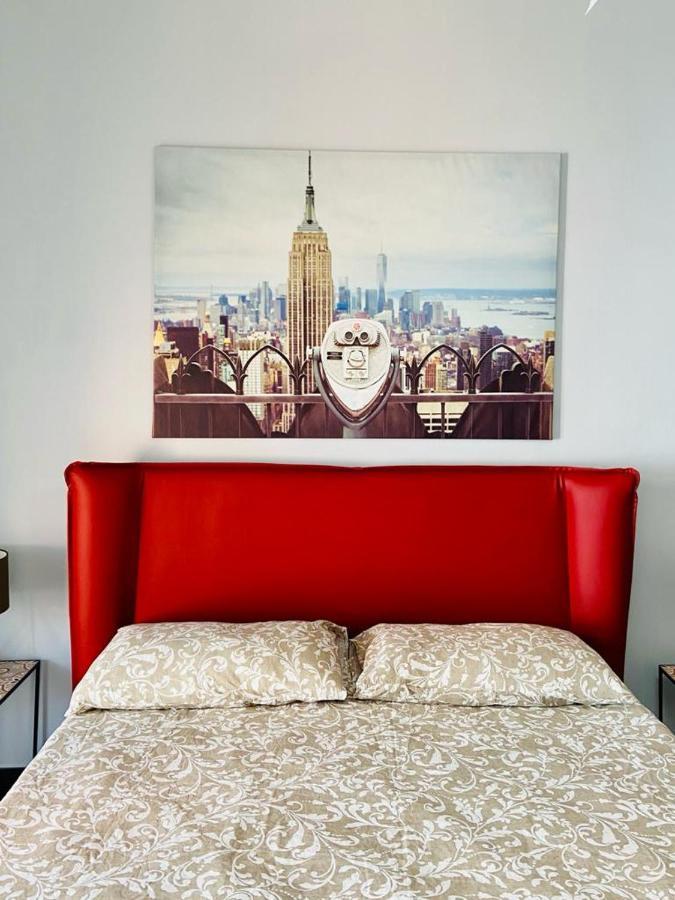 Sea View Apartment 5 Mt From The Beach ซาแลร์โน ภายนอก รูปภาพ